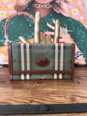 Burberrys Vntg Green Plaid Canvas Leather Trim Wallet